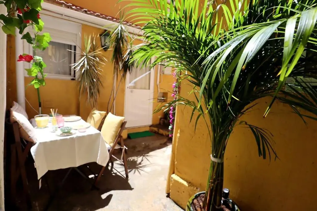 Lisbon Center Balcony Patio 2 Apartment Portugal